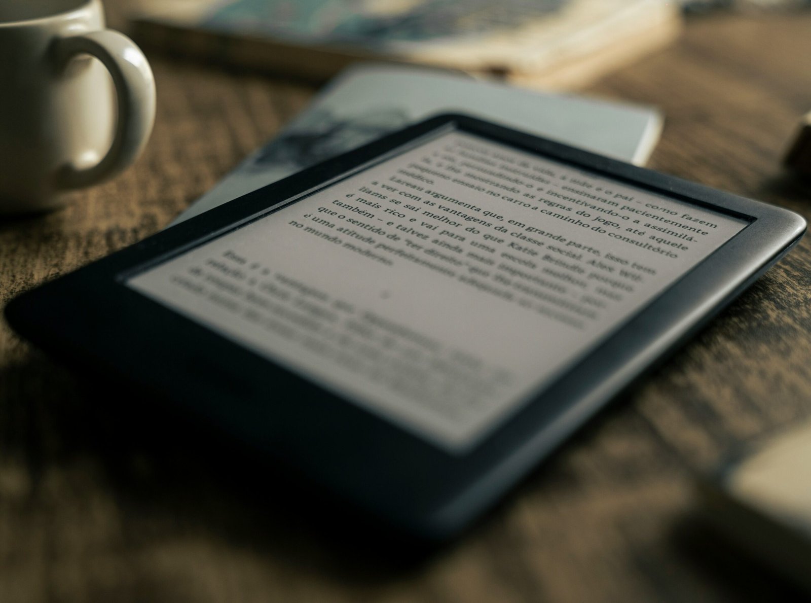 Kindle Basic e-reader available in Pakistan