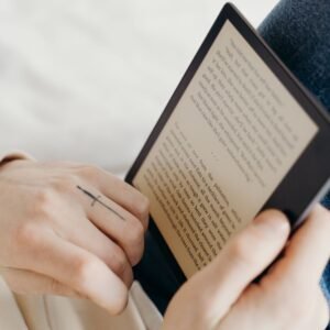 Kindle Paperwhite 11th Generation (8GB) in Pakistan